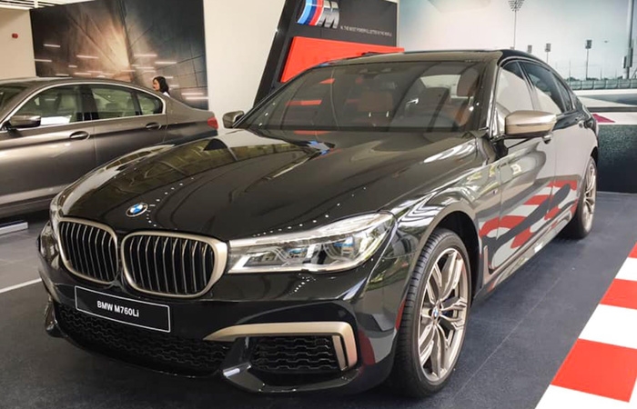 Cận cảnh xe hạng sang BMW M760Li 2019 sắp bán ra tại Việt Nam