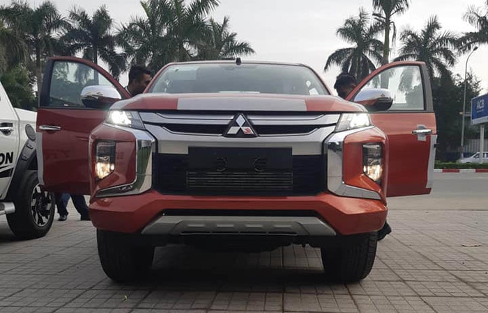 Mitsubishi Triton 2019 dồn dập về đại lý, sẵn sàng tới tay khách hàng Việt