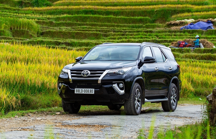 Doanh số tháng 10 của Toyota Việt Nam giảm 14%
