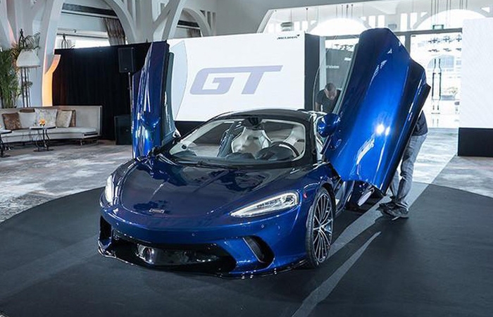Siêu xe thể thao McLaren GT ra mắt tại Malaysia, giá hơn 5 tỷ đồng