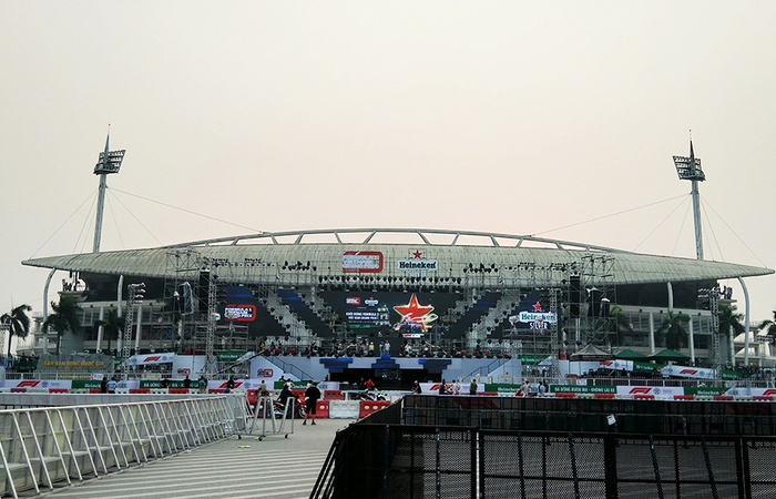 Gấp rút hoàn thiện đường đua cho sự kiện 'Khởi động Formula 1 Việt Nam Grand Prix'