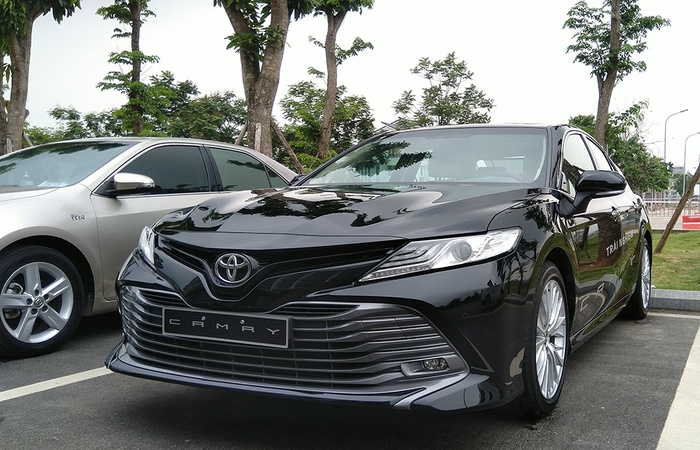 Chi tiết Toyota Camry 2019 bản cao cấp 2.5Q giá hơn 1,2 tỷ đồng tại Việt Nam