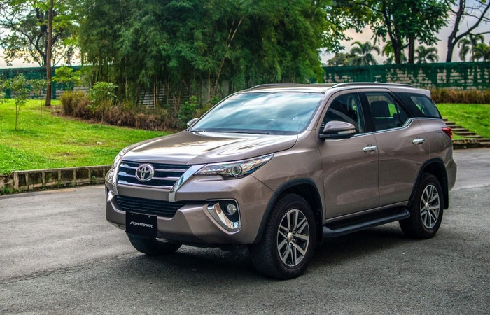 Bảng thông số kỹ thuật của Toyota Fortuner 2019 lắp ráp trong nước có gì mới?