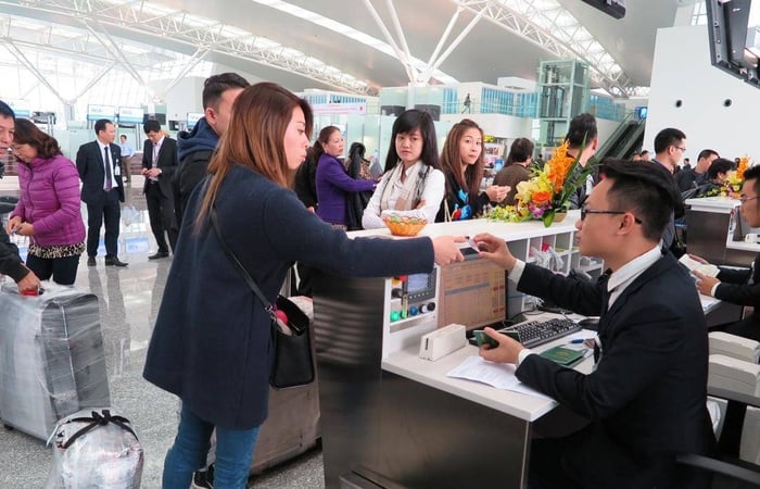 Sân bay Nội Bài phát hiện một khách Trung Quốc nghi nhập cảnh trái phép