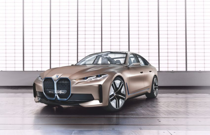 Cận cảnh BMW Concept i4 chạy điện mạnh 530 mã lực