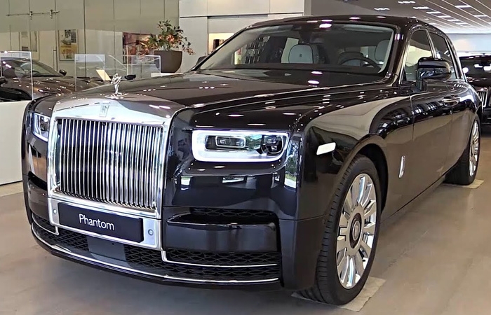 Xe siêu sang Rolls-Royce Phantom lỗi camera chiếu hậu bị triệu hồi tại Mỹ