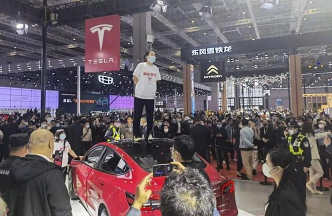 Ô tô Tesla liên tục bị khiếu nại tại Trung Quốc