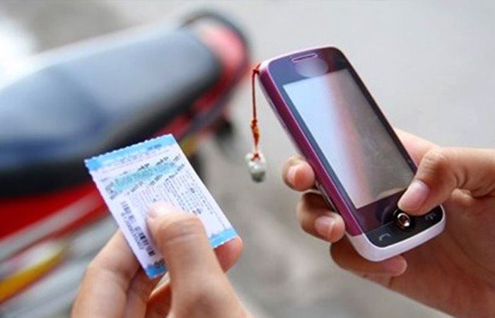 Viettel, Vinaphone, Mobifone bất ngờ tung khuyến mãi 50% thẻ nạp thuê bao trả trước