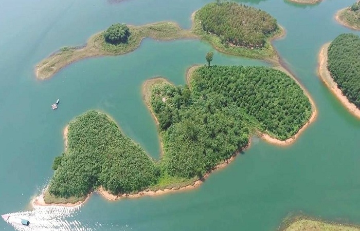 Rao bán hàng loạt hòn đảo trên hồ Thác Bà với giá 130.000/m2