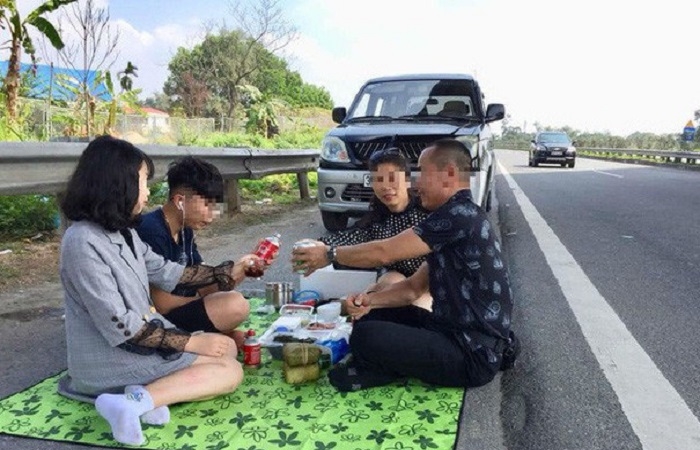 Tài xế 'mở tiệc' trên cao tốc Nội Bài - Lào Cai có thể bị phạt 5,5 triệu đồng
