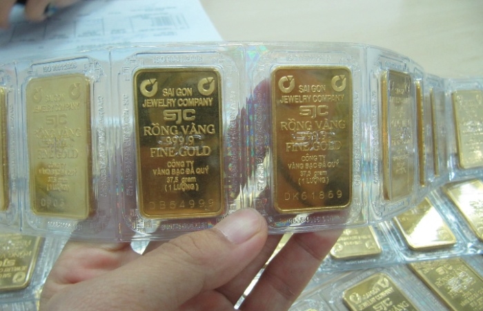Giá vàng hôm nay 9/3: SJC vượt 82 triệu/lượng, vàng nhẫn lên 70 triệu/lượng