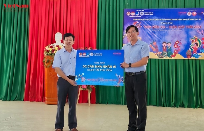 VietnamFinance đồng hành cùng chương trình 'Tết trọn niềm vui' tại Bình Thuận