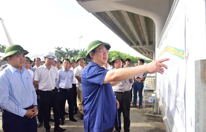 Bí thư Vương Đình Huệ thúc tiến độ 5 dự án giao thông trọng điểm của Thủ đô