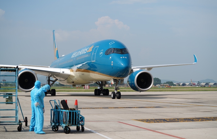 Hà Nội: Tạm dừng nhập cảnh hành khách tại sân bay Nội Bài