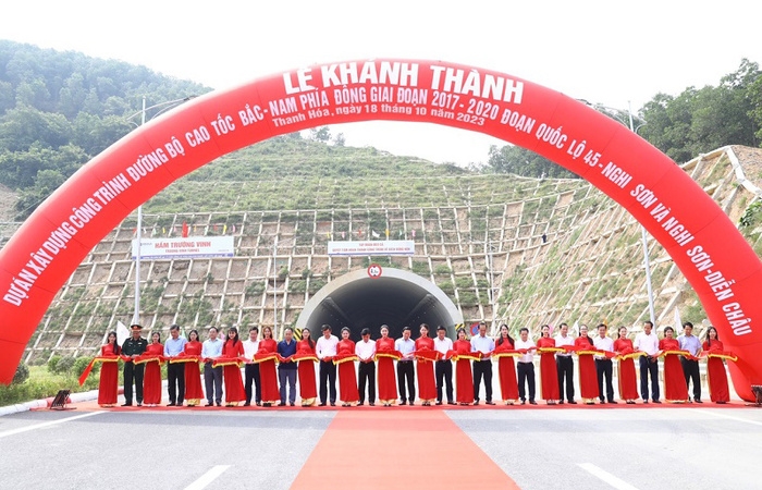 Khánh thành 93km cao tốc Bắc - Nam qua Thanh Hóa và Nghệ An