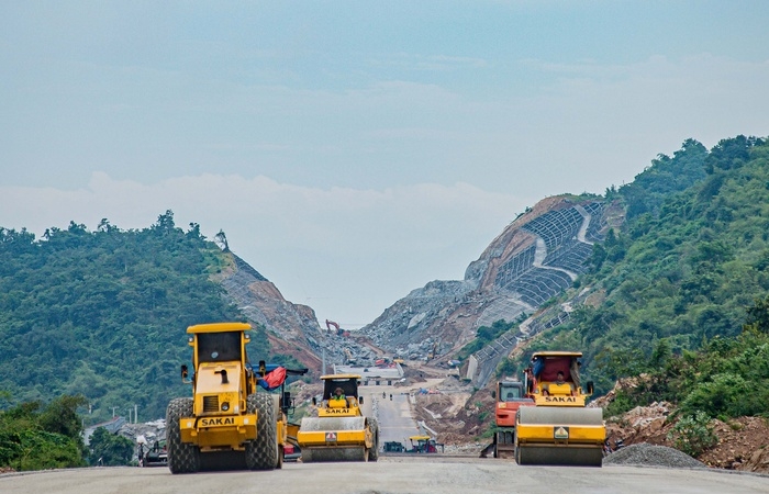 Cận cảnh công trường cao tốc 9.000 tỷ đi qua: Khánh Hòa - Ninh Thuận - Bình Thuận