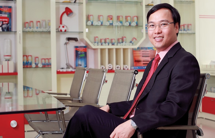 Ông Hồ Quỳnh Hưng rời ghế CEO Bóng đèn Điện Quang