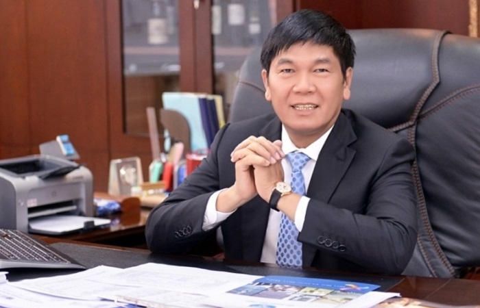 UBCKNN dừng giao dịch mua 5 triệu cổ phiếu HPG của con trai ông Trần Đình Long