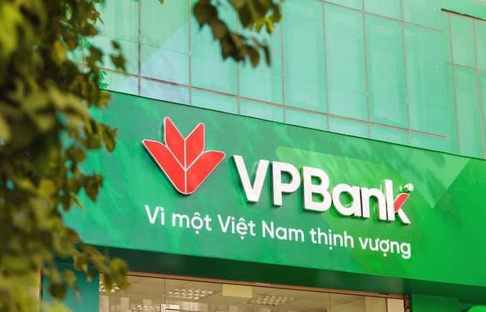 Lãnh đạo VPBank kỳ vọng lãi suất hạ nhiệt từ quý III, tiếp tục đàm phán bán vốn