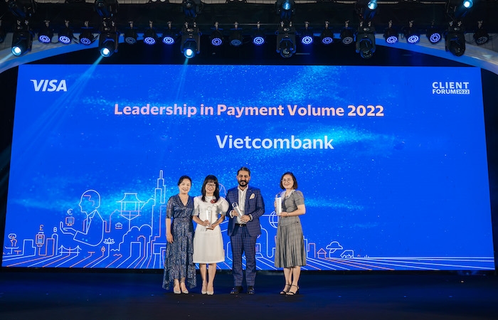 Vietcombank được trao tặng nhiều giải thưởng quan trọng của tổ chức thẻ quốc tế Visa 