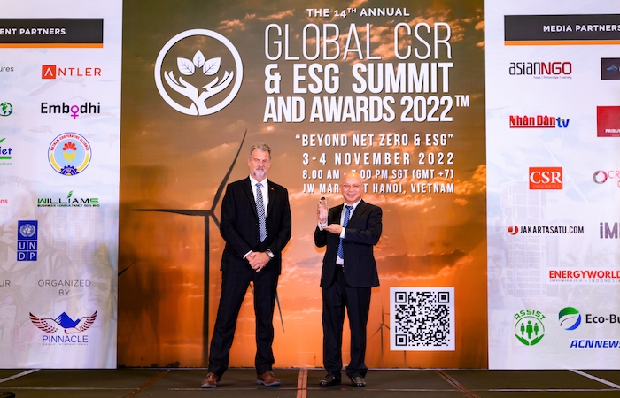 Vinamilk được trao tặng các giải thưởng lớn trong hội nghị CSR & ESG toàn cầu 2022