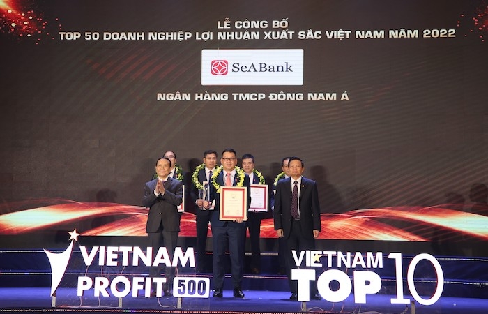 SeABank 5 lần liên tiếp lọt top 50 doanh nghiệp có lợi nhuận xuất sắc Việt Nam năm 2022