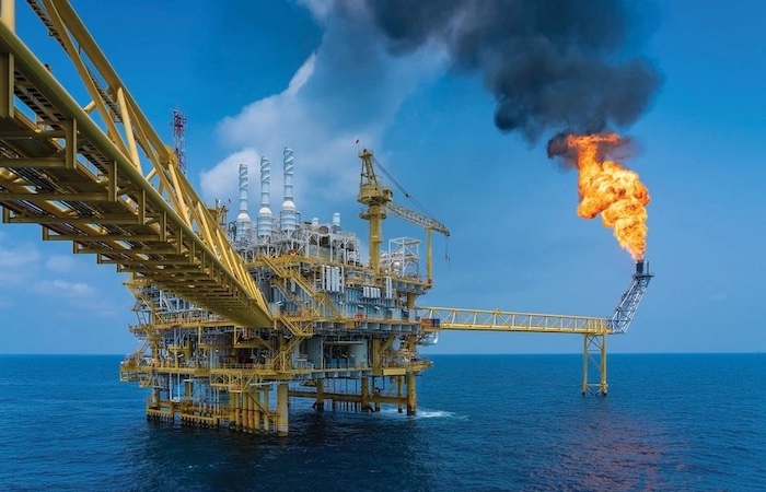 'Chấm điểm' cổ phiếu dầu khí: Lợi nhuận GAS và BSR giảm, PLX cùng PVD tăng