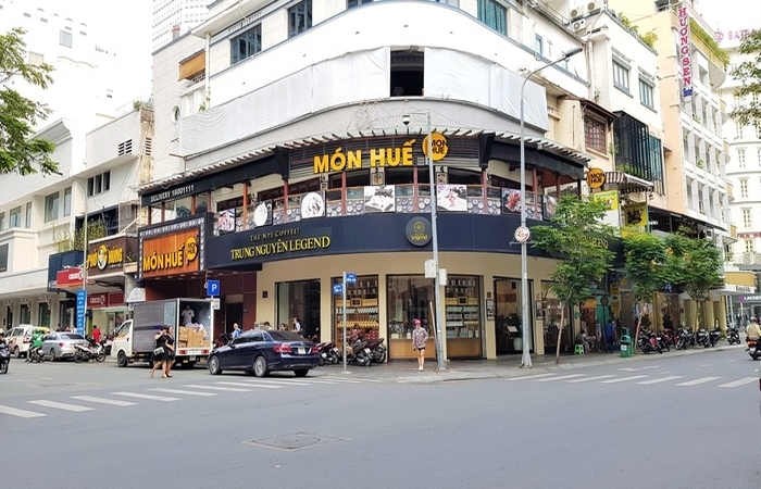 Trước khi đóng cửa hàng trăm nhà hàng Món Huế, công ty Huy Việt Nam kinh doanh ra sao?