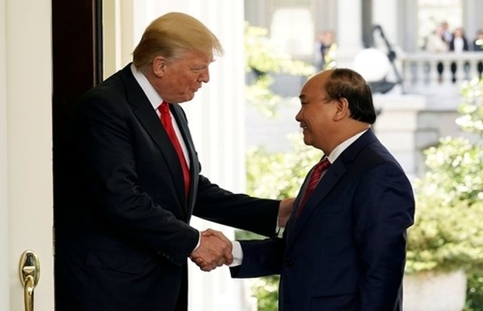 Thủ tướng Nguyễn Xuân Phúc và Tổng thống Donald Trump trao đổi gì bên lề G20?