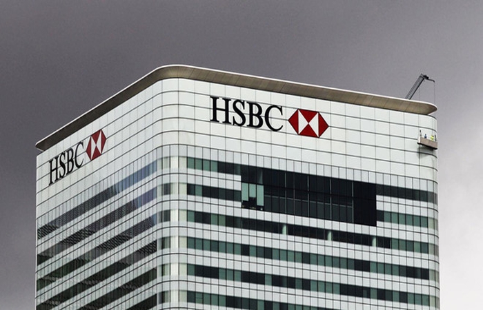 Sau khi CEO John Flint từ chức, HSBC thông báo sẽ sa thải 4.000 nhân viên