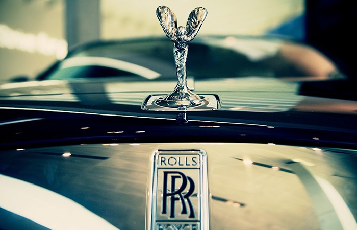 Người giàu không giảm chi tiêu: Rolls-Royce đạt doanh số kỷ lục trong năm 2022