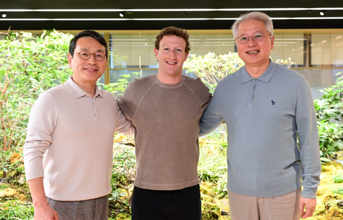 Mark Zuckerburg quay lại Hàn Quốc sau 10 năm, úp mở bắt tay LG nhưng 'ngó lơ' Samsung?