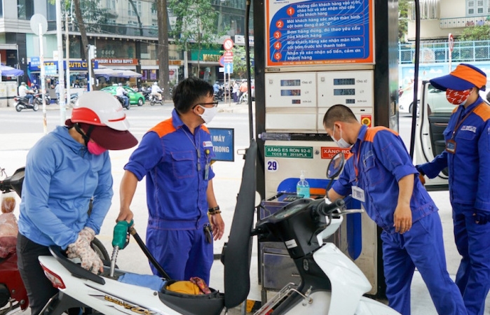 Bộ Công Thương ra văn bản hỏa tốc lùi ngày điều chỉnh giá xăng dầu
