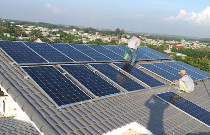 Điện mặt trời mái nhà: Bộ KH-ĐT nói cơ chế của Bộ Công thương chưa hấp dẫn