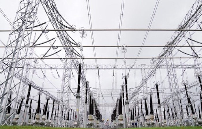 Hé lộ lý do Việt Nam phải nhập hàng tỷ kWh điện từ Trung Quốc, Lào