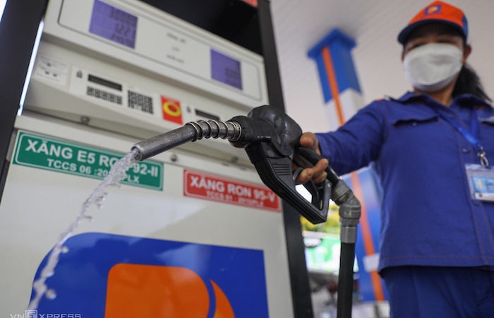 Thủ tướng: 'Dứt khoát thu giấy phép nếu cửa hàng xăng dầu không dùng hóa đơn điện tử'