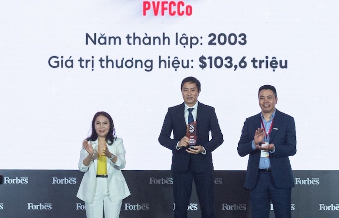 PVFCCo lọt top 25 thương hiệu công ty hàng tiêu dùng cá nhân và công nghiệp dẫn đầu Việt Nam