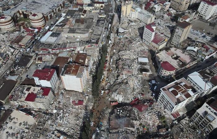Thổ Nhĩ Kỳ ước tính có gần 16.000 người chết do động đất, thiệt hại cả tỷ USD
