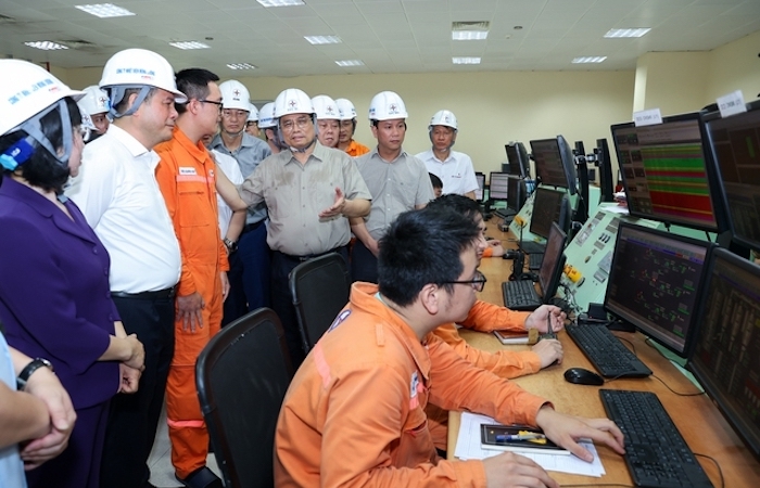 Thủ tướng kiểm tra tình hình sản xuất điện, than tại Quảng Ninh