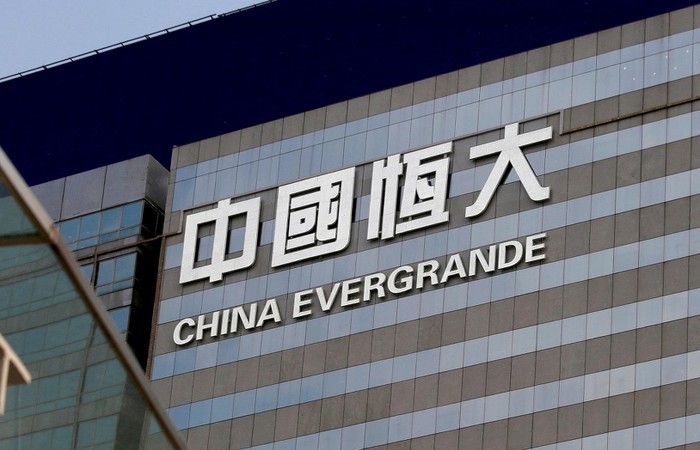 Công ty con gặp khủng hoảng trái phiếu, Evergrande ‘nợ chồng nợ’