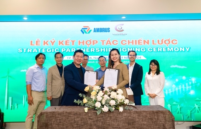 Ambrus - Cosmos ký kết hợp tác chiến lược phát triển giải pháp  tài chính BĐS công nghiệp Việt Nam