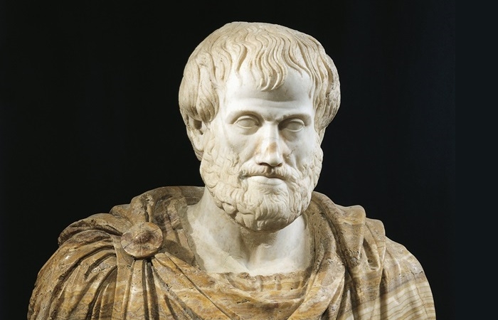 Aristotle là ai?