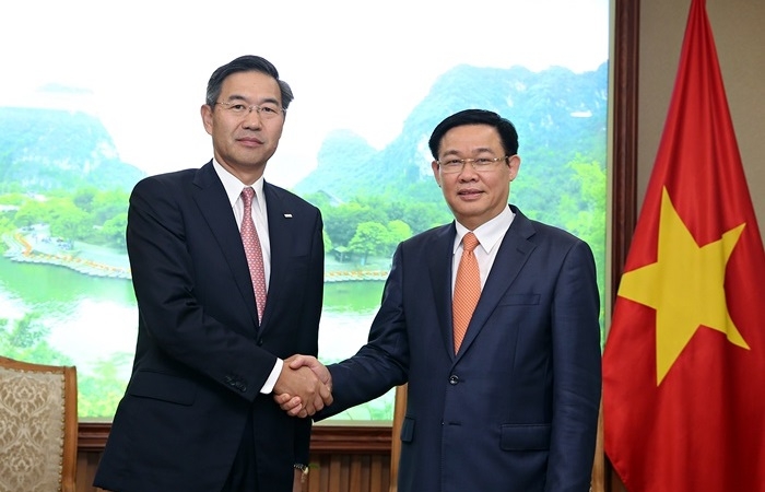 Phó Thủ tướng muốn ngân hàng Nhật tích cực tham gia tái cơ cấu ngân hàng Việt