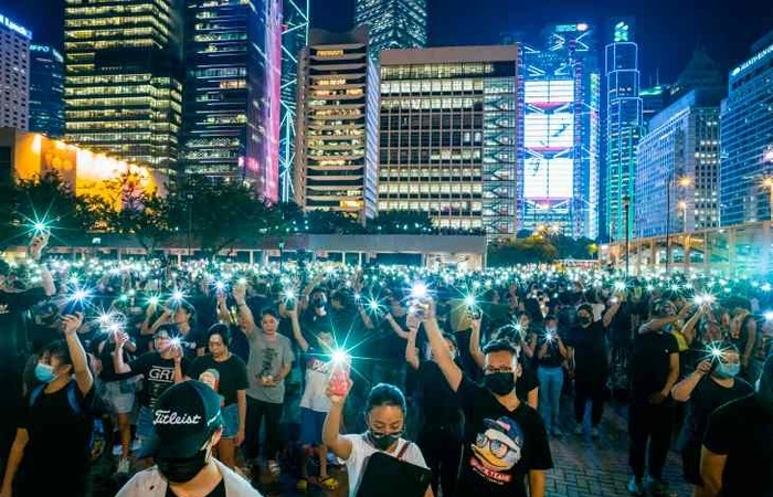 Ông Donald Trump chính thức ký dự luật ‘Dân chủ và Nhân quyền Hong Kong’