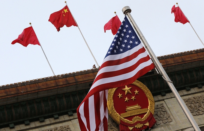 Vừa cấm tàu chiến Mỹ đến Hong Kong, Trung Quốc cân nhắc ngăn quan chức Mỹ tới Tân Cương