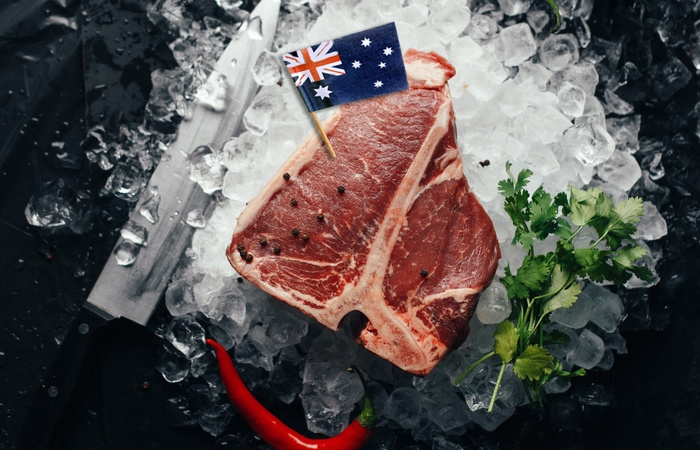 Căng thẳng leo thang, Trung Quốc cấm nhập khẩu thịt từ 3 nhà sản xuất Australia