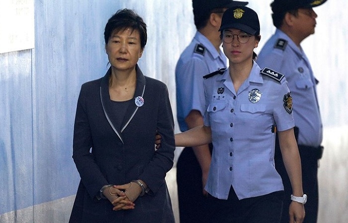 Không nộp phạt 19 triệu USD, cựu tổng thống Hàn Quốc bị tịch thu nhà