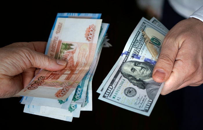 Đồng ruble lại bứt phá ngoạn mục trước nguy cơ Nga lĩnh gói trừng phạt mới