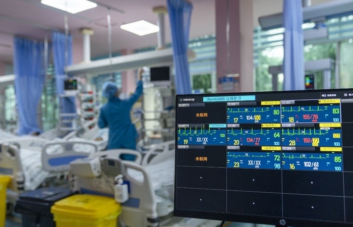 Sau công nghiệp xanh, EU lại ‘sờ gáy’ thiết bị y tế Trung Quốc