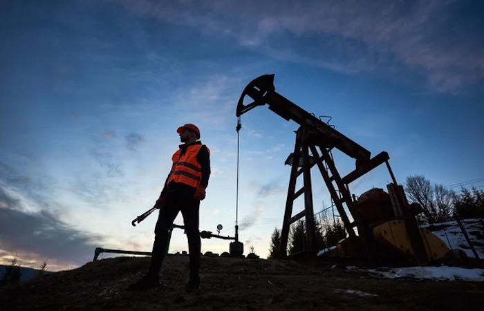 Giá dầu lao dốc sau cuộc đàm phán Nga - Ukraine